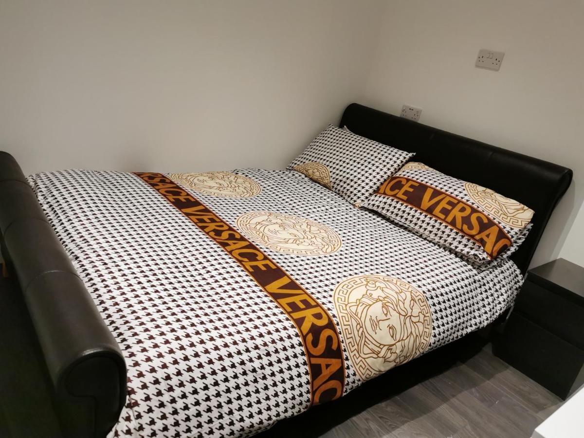 Studio Self Contained Double Bedroom London Luaran gambar